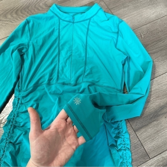 Athleta Top Hot Shot Performance Long Sleeve Ruching Activewear Run Medium - Picture 4 of 13